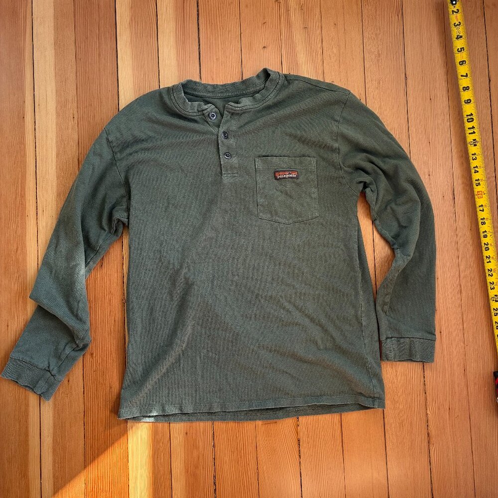 Patagonia Men's Long-Sleeved Work Henley Pocket Tee